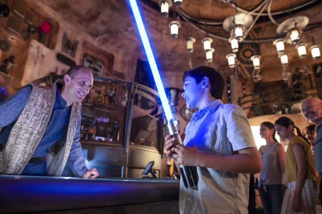 Savi’s Workshop in Star Wars: Galaxy's Edge at Disneyland Park